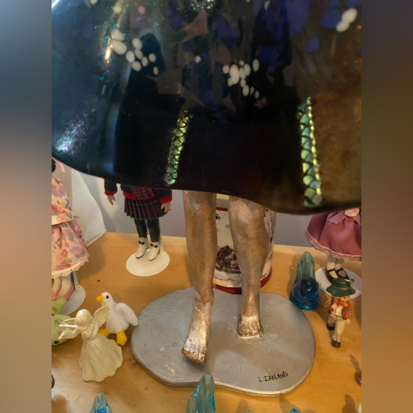 Vintage Statue Doll - Picture 2 of 6